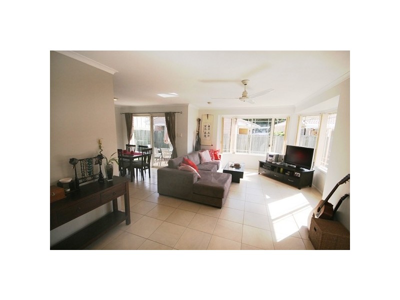 2/84 Parkway Drive, Mooloolaba QLD 4557