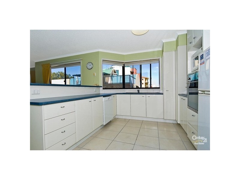 10/12 Picnic Point Esplanade, Maroochydore QLD 4558