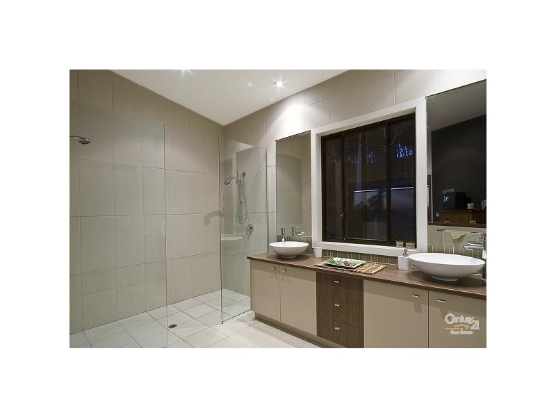 379 Ninderry Rd, Ninderry QLD 4561