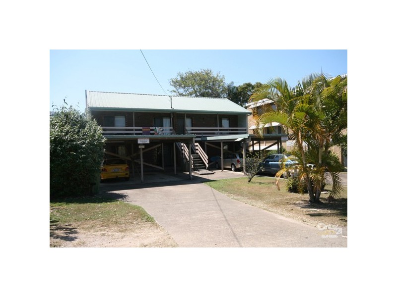 2/32 Goonawarra Drive, Mooloolaba QLD 4557