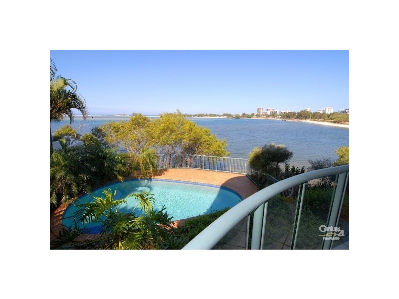 4/2 Duporth Avenue, Maroochydore QLD 4558