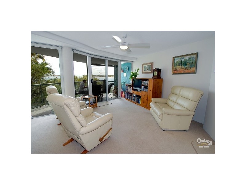 4/2 Duporth Avenue, Maroochydore QLD 4558