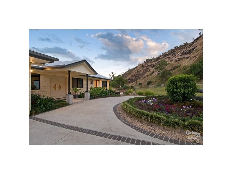 124 Hovard Road, Bald Knob QLD 4552