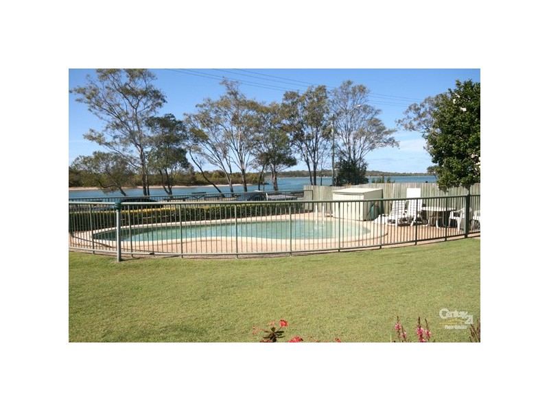 4/35 Bradman Ave, Maroochydore QLD 4558