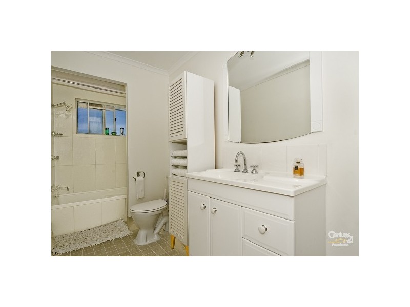 9 Godfreys Avenue, Maroochydore QLD 4558