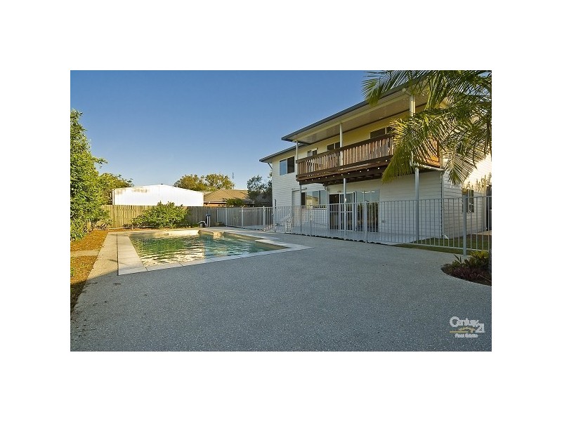 9 Godfreys Avenue, Maroochydore QLD 4558