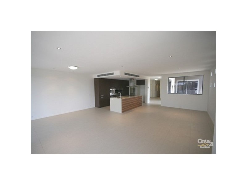 3/175 Bradman Avenue, Maroochydore QLD 4558