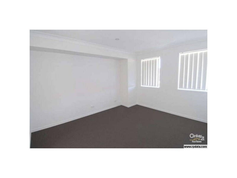 8 Brook Avenue, Sippy Downs QLD 4556