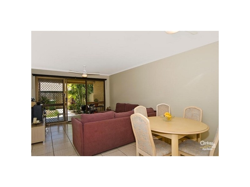 4 Yuruga Crescent, Mooloolaba QLD 4557