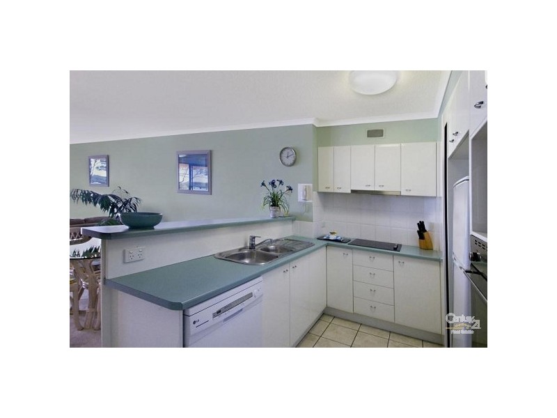 8/12 Picnic Ponit Esplanade, Maroochydore QLD 4558