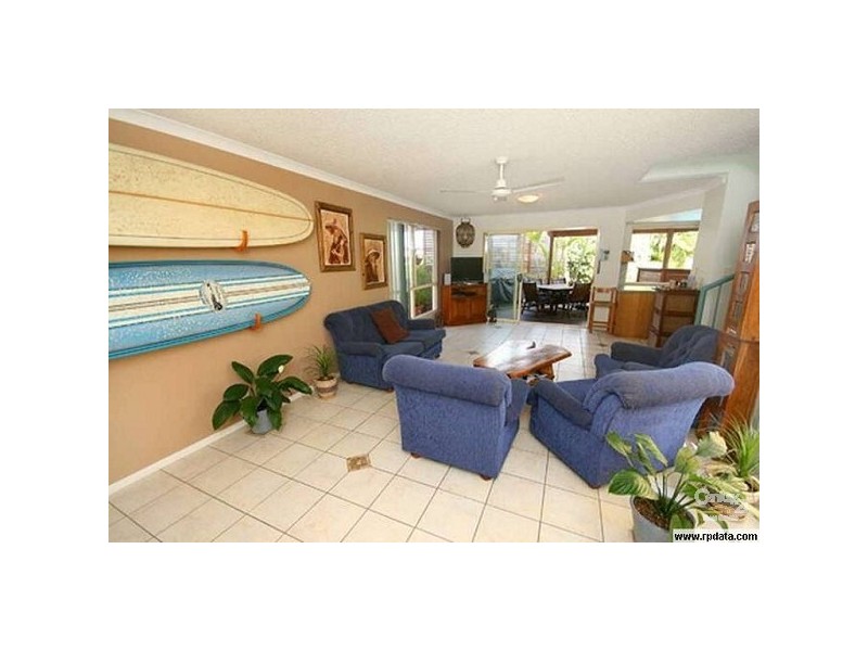 2/219 Bradman Ave, Maroochydore QLD 4558