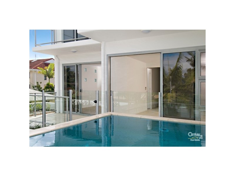 2/175 Bradman Avenue, Maroochydore QLD 4558