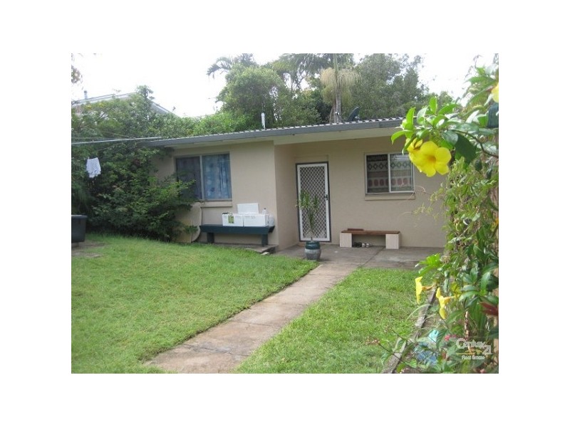 3 Palm Drive, Mooloolaba QLD 4557