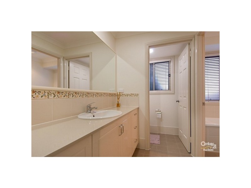 10 Macaranga Street, Maleny QLD 4552