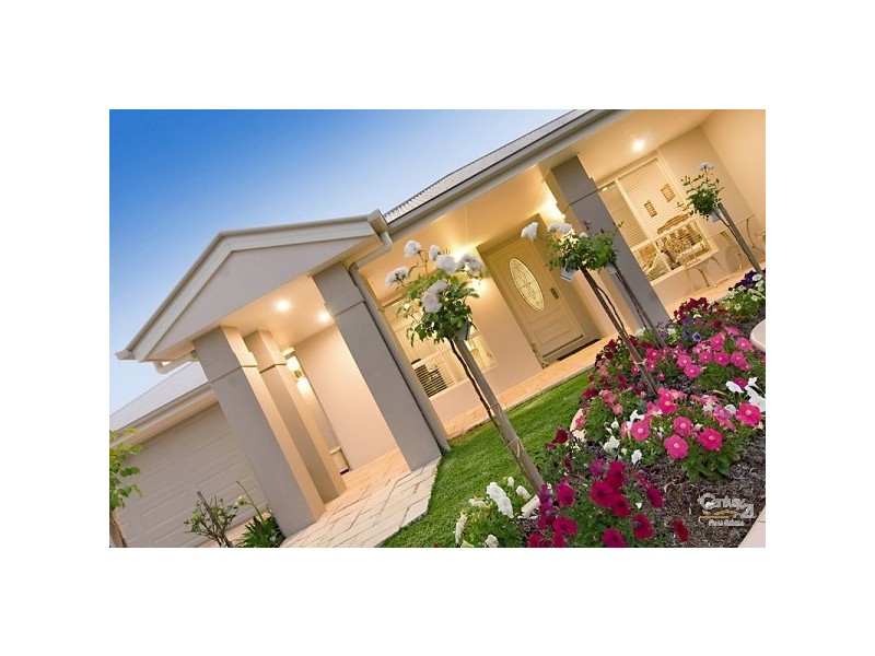 10 Macaranga Street, Maleny QLD 4552