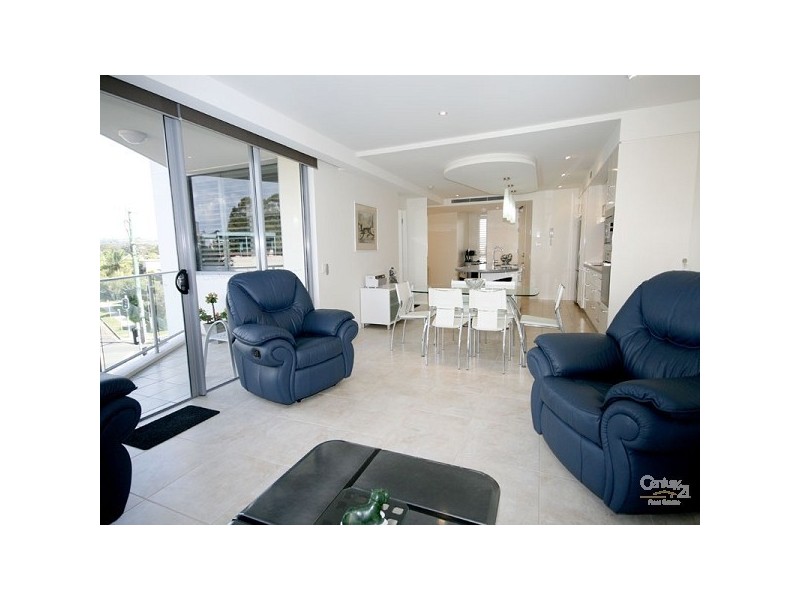 3/128 Duporth Avenue, Maroochydore QLD 4558