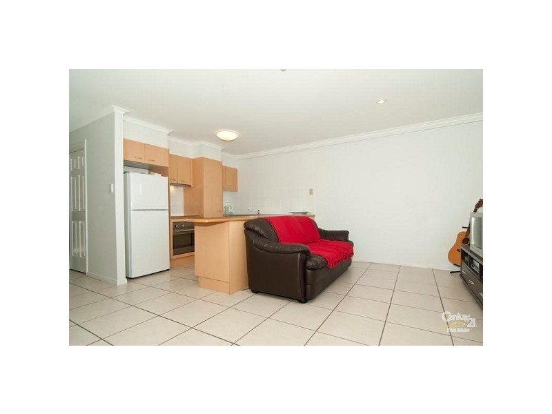 10/8-10 Yallanga Place, Mooloolaba QLD 4557