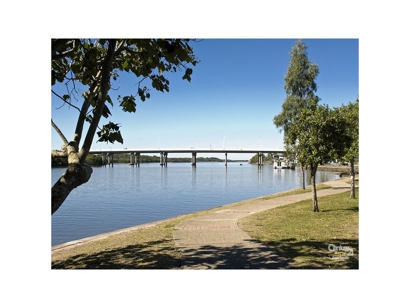 299-303 Bradman Avenue, Maroochydore QLD 4558