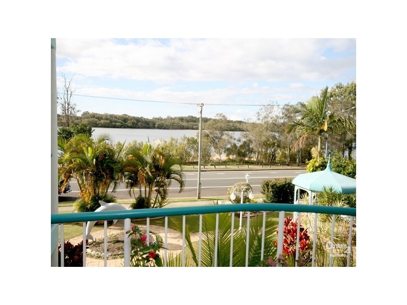 4/153 Bradman Avenue, Maroochydore QLD 4558