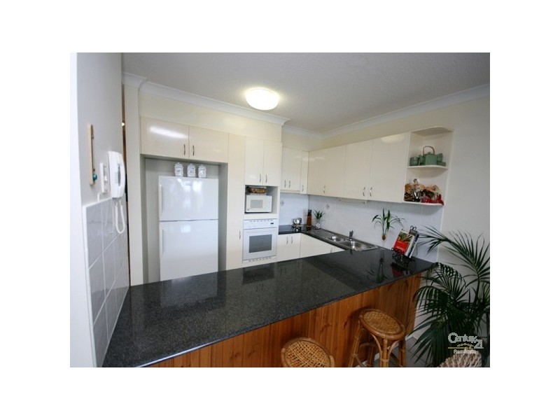 4/153 Bradman Avenue, Maroochydore QLD 4558