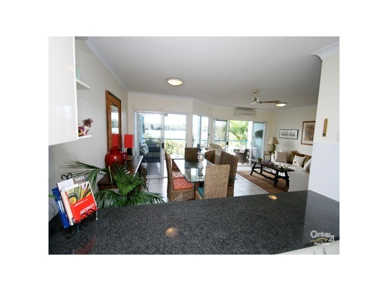 4/153 Bradman Avenue, Maroochydore QLD 4558