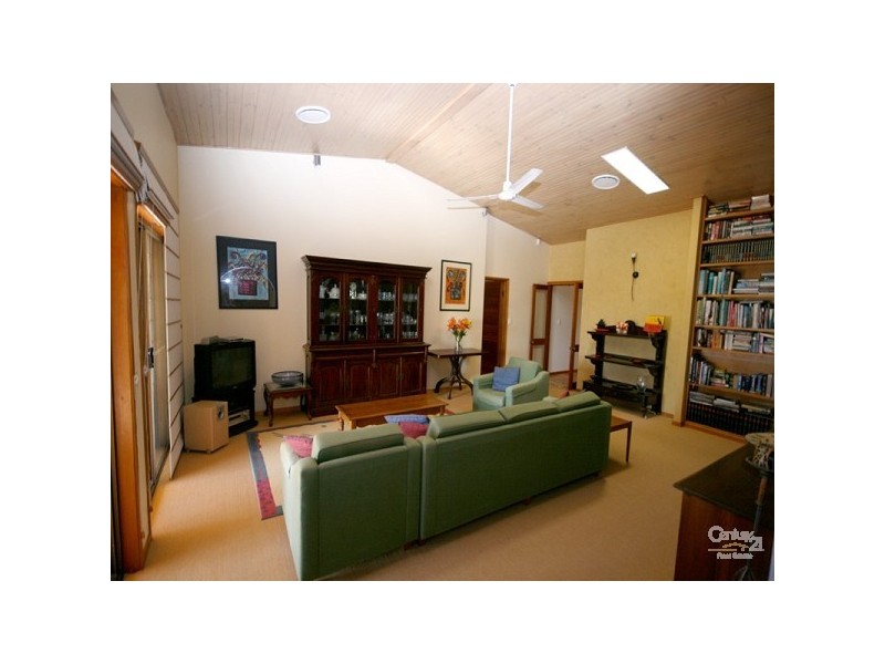 9 Ewinga Court, Mountain Creek QLD 4557