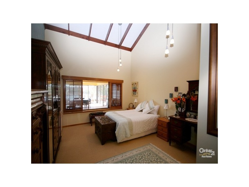 9 Ewinga Court, Mountain Creek QLD 4557