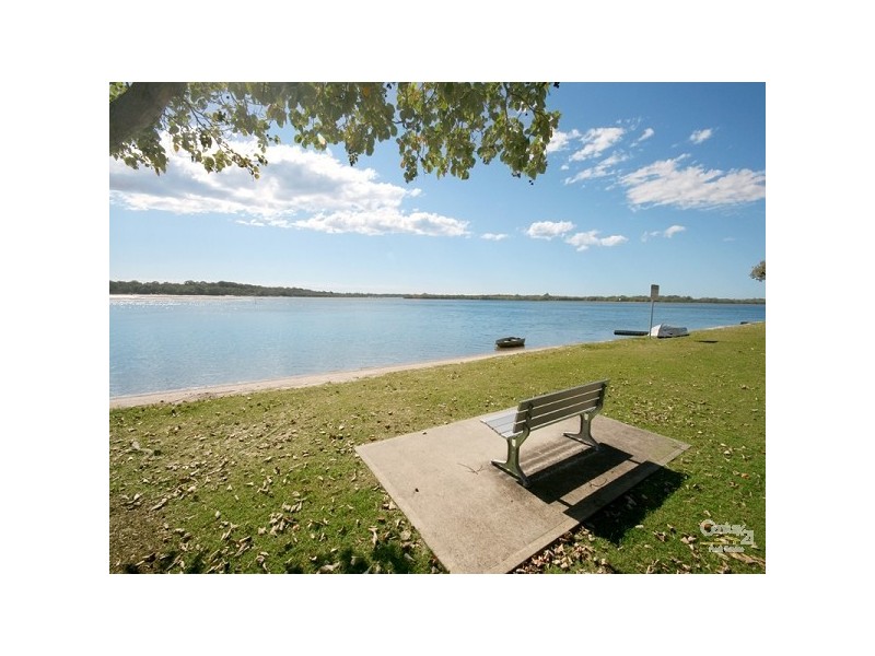 1/16 Picnic Point Esplanade, Maroochydore QLD 4558