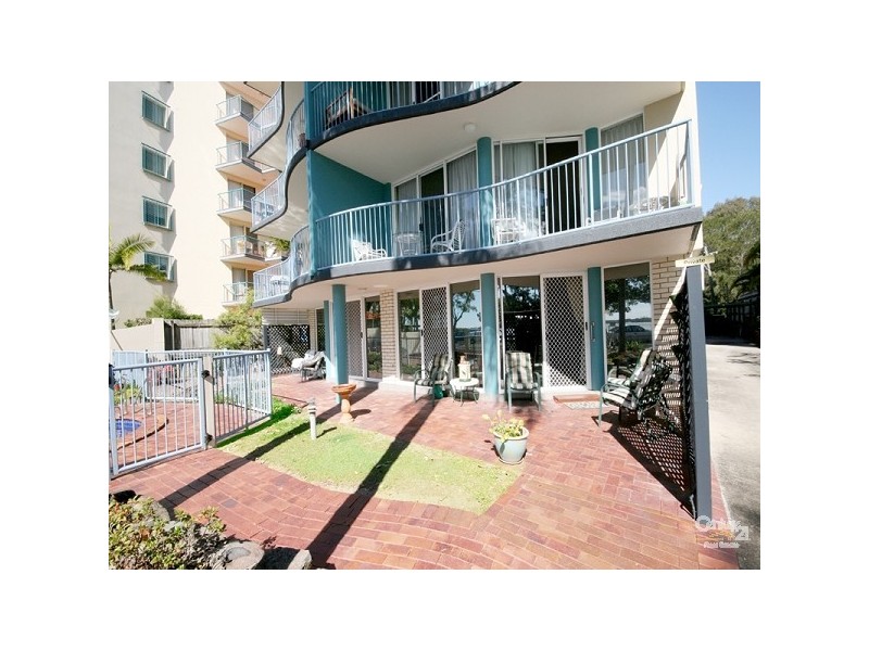1/16 Picnic Point Esplanade, Maroochydore QLD 4558