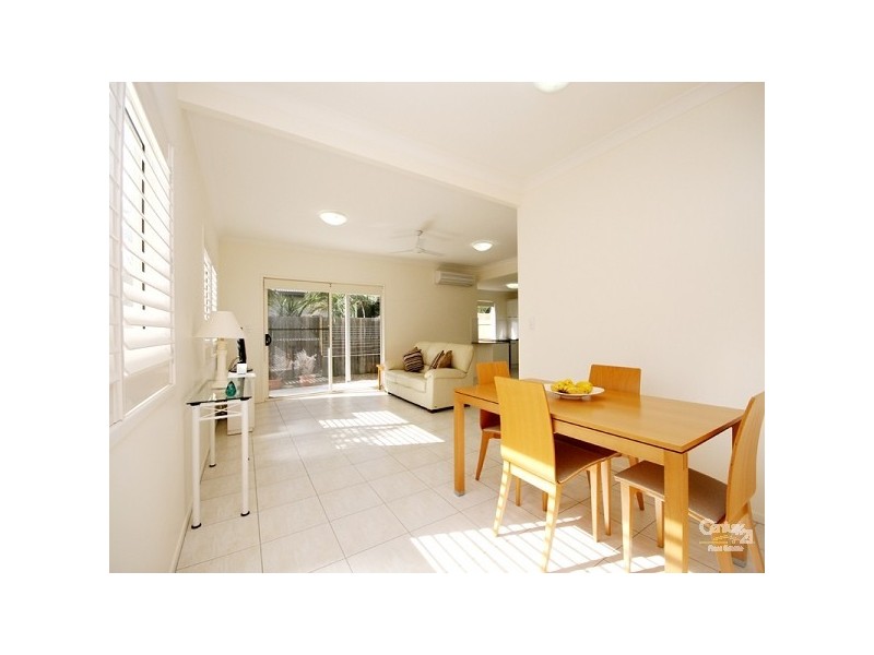 1/11-13 Broadwater Avenue, Maroochydore QLD 4558