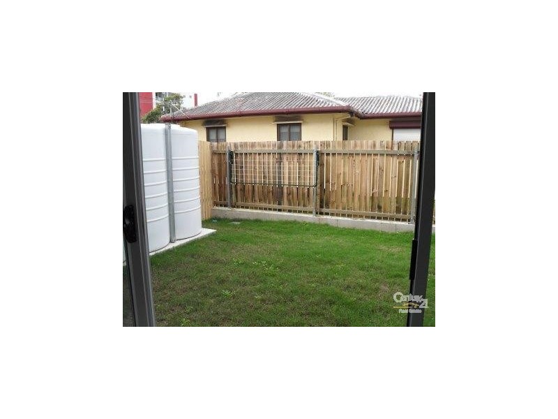 2/131 Duporth Avenue, Maroochydore QLD 4558