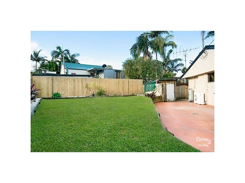 17 Parkway Drive, Mooloolaba QLD 4557