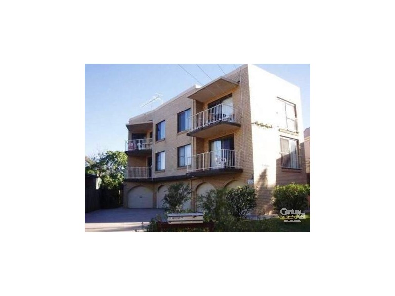 2/13 Muraban Street, Mooloolaba QLD 4557