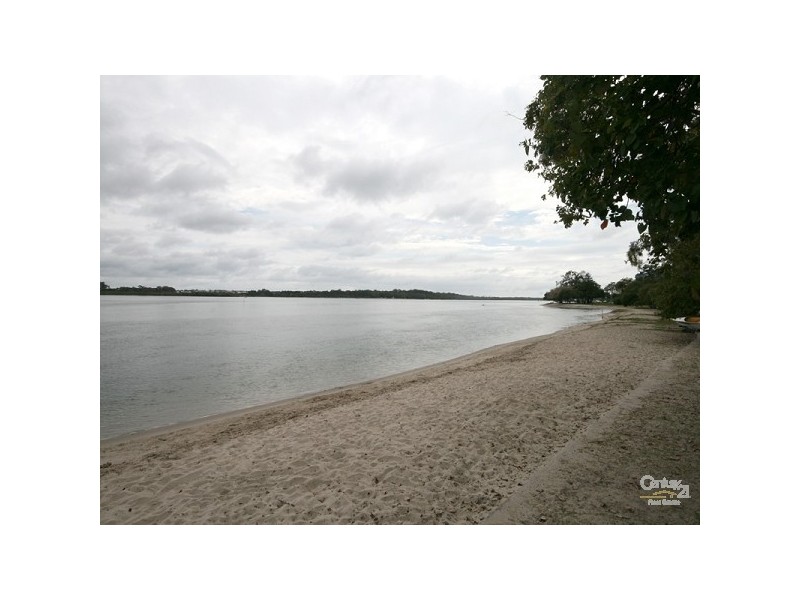 5 Watsonia Street, Maroochydore QLD 4558