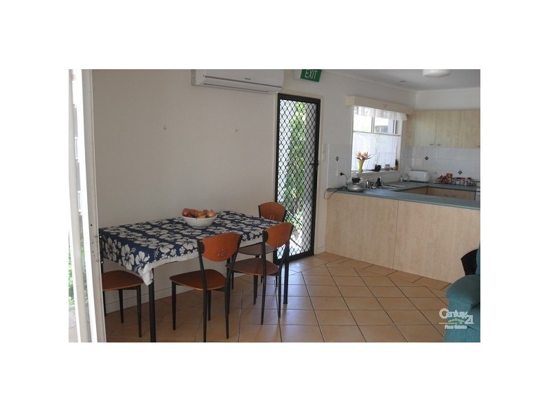 2/5 Douglas Street, Mooloolaba QLD 4557