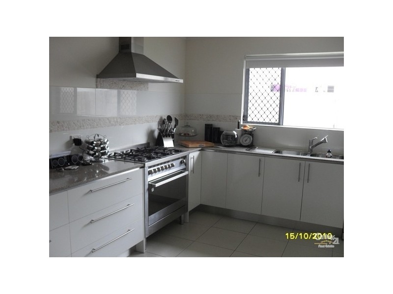 32 Kurrimine Street, Mountain Creek QLD 4557