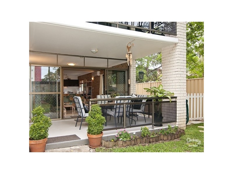 2/123 Duporth Avenue, Maroochydore QLD 4558