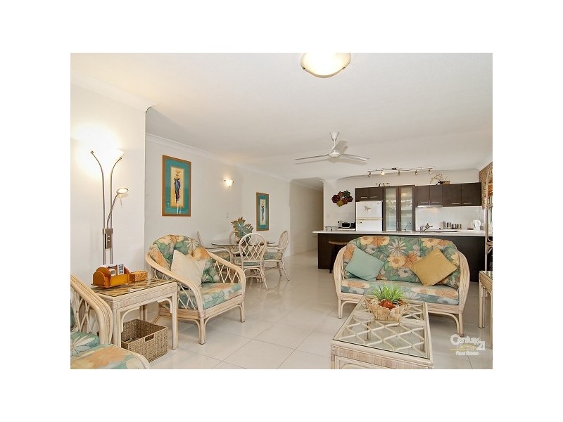 2/123 Duporth Avenue, Maroochydore QLD 4558