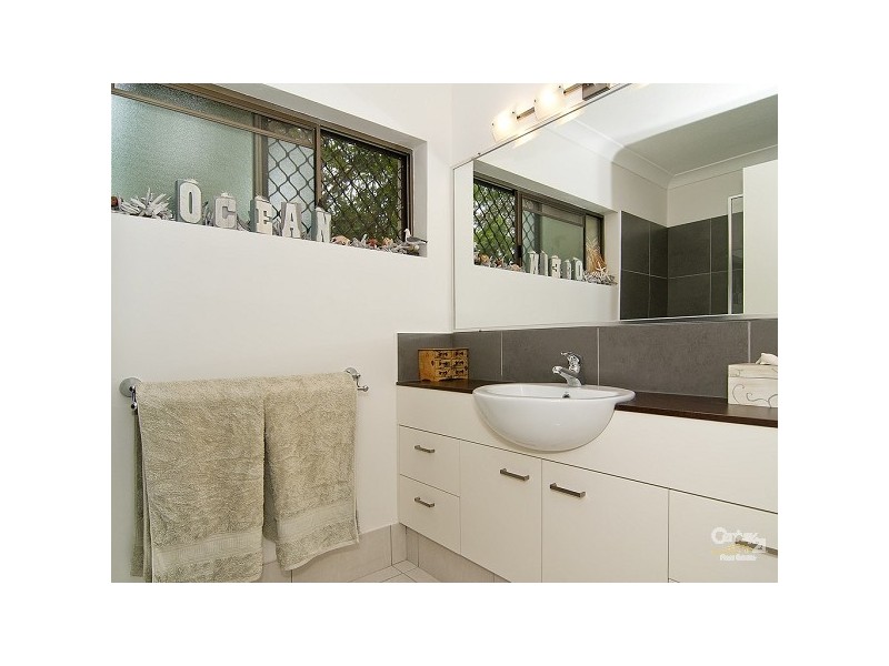 2/123 Duporth Avenue, Maroochydore QLD 4558