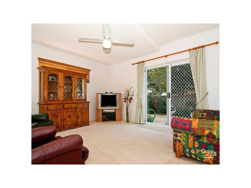 2/78 Broadwater Avenue, Maroochydore QLD 4558