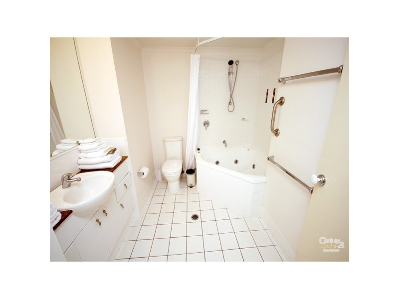 216/102 Alexandra Parade, Alexandra Headland QLD 4572