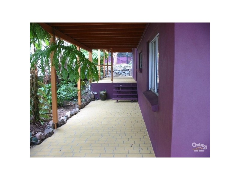 4 Pontee Parade, Alexandra Headland QLD 4572