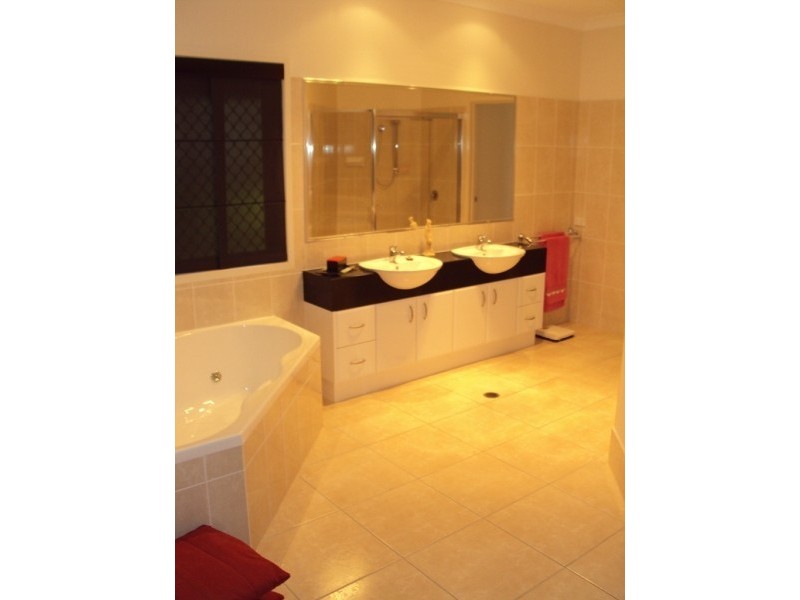 41 Marawa Drive, Parrearra QLD 4575