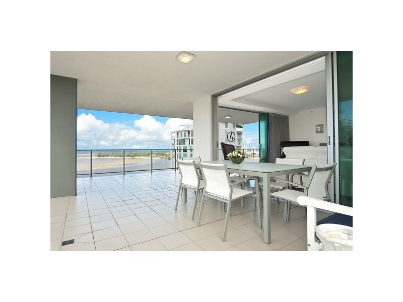 902 1 Duporth Avenue, Maroochydore QLD 4558