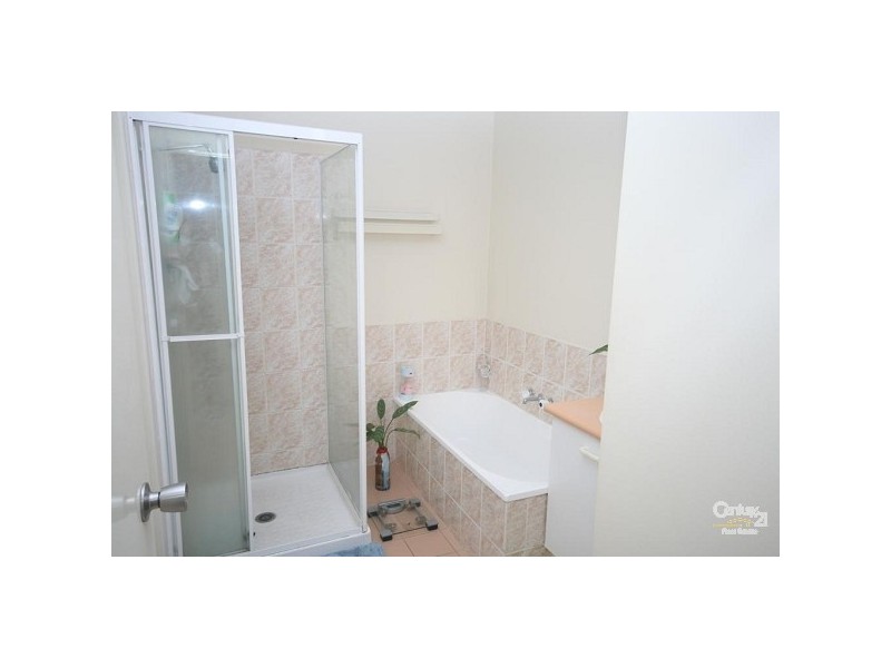 2/15 Primary School Court, Maroochydore QLD 4558