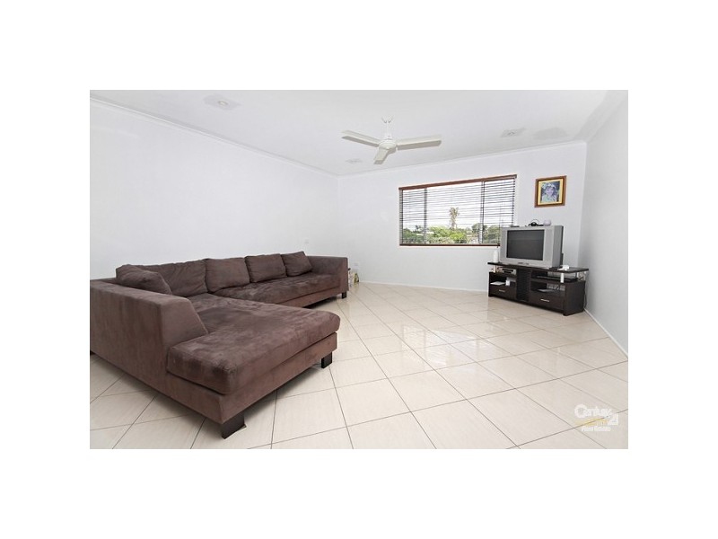 5 Vaughan Avenue, Maroochydore QLD 4558