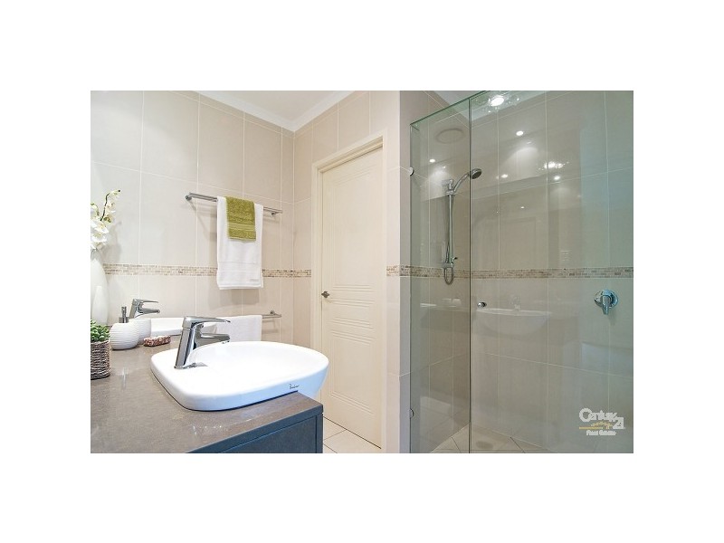 7 Evergreen Drive, Glenview QLD 4553