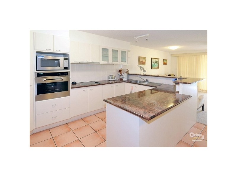 4 24 Picnic Point Esplanade, Maroochydore QLD 4558