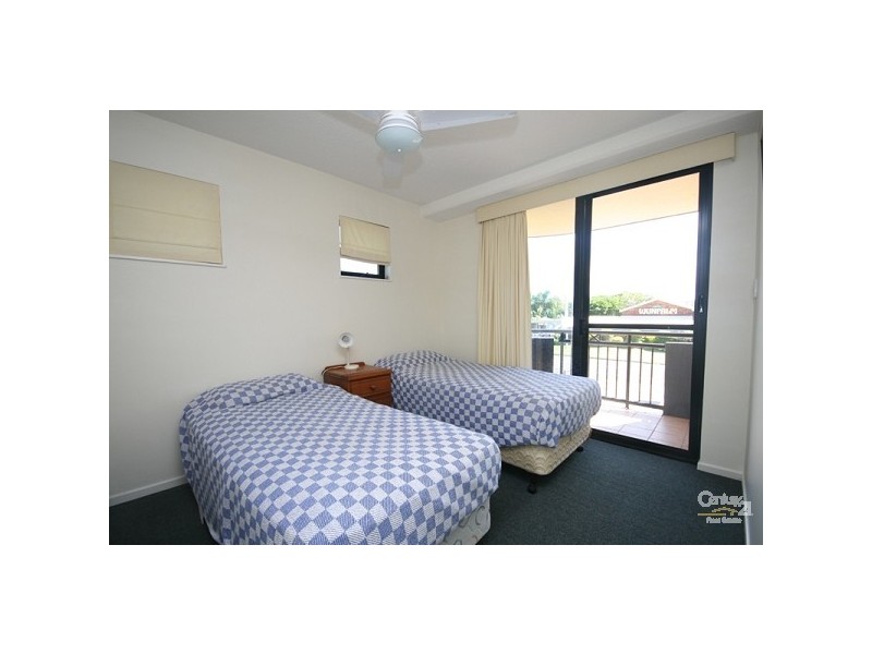 4 24 Picnic Point Esplanade, Maroochydore QLD 4558