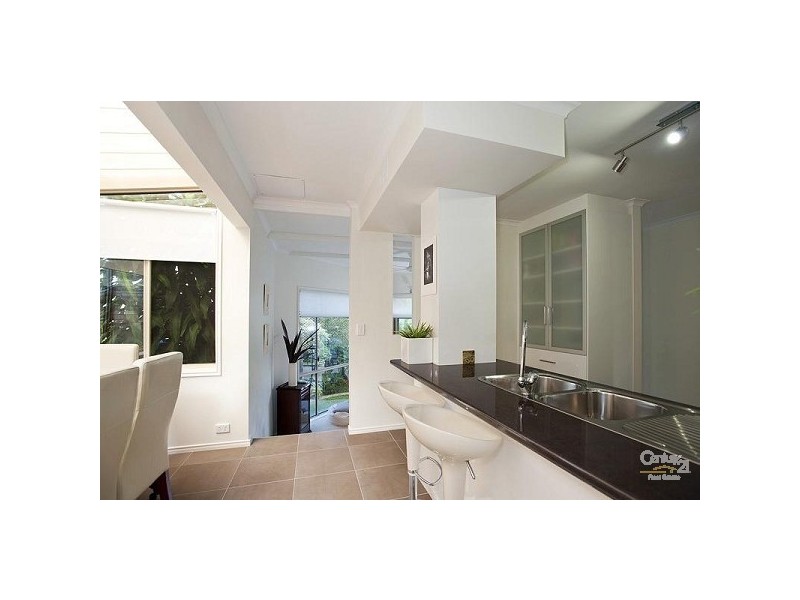 2/1 Barnes Drive, Buderim QLD 4556